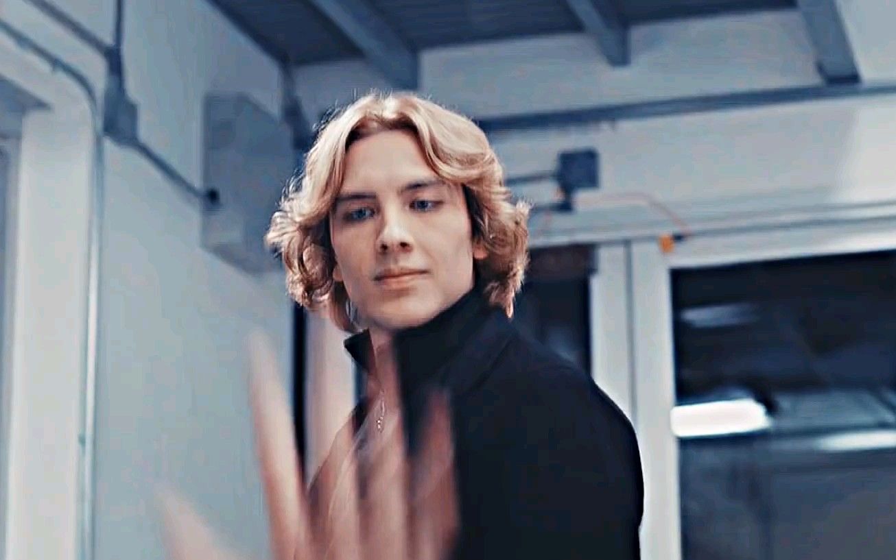 【michael langdon】【美国恐怖故事】第八季兰登帅气混剪cody fern