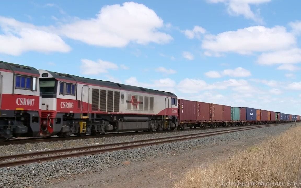 少见!澳洲6台资阳产 sda1 型重联运行