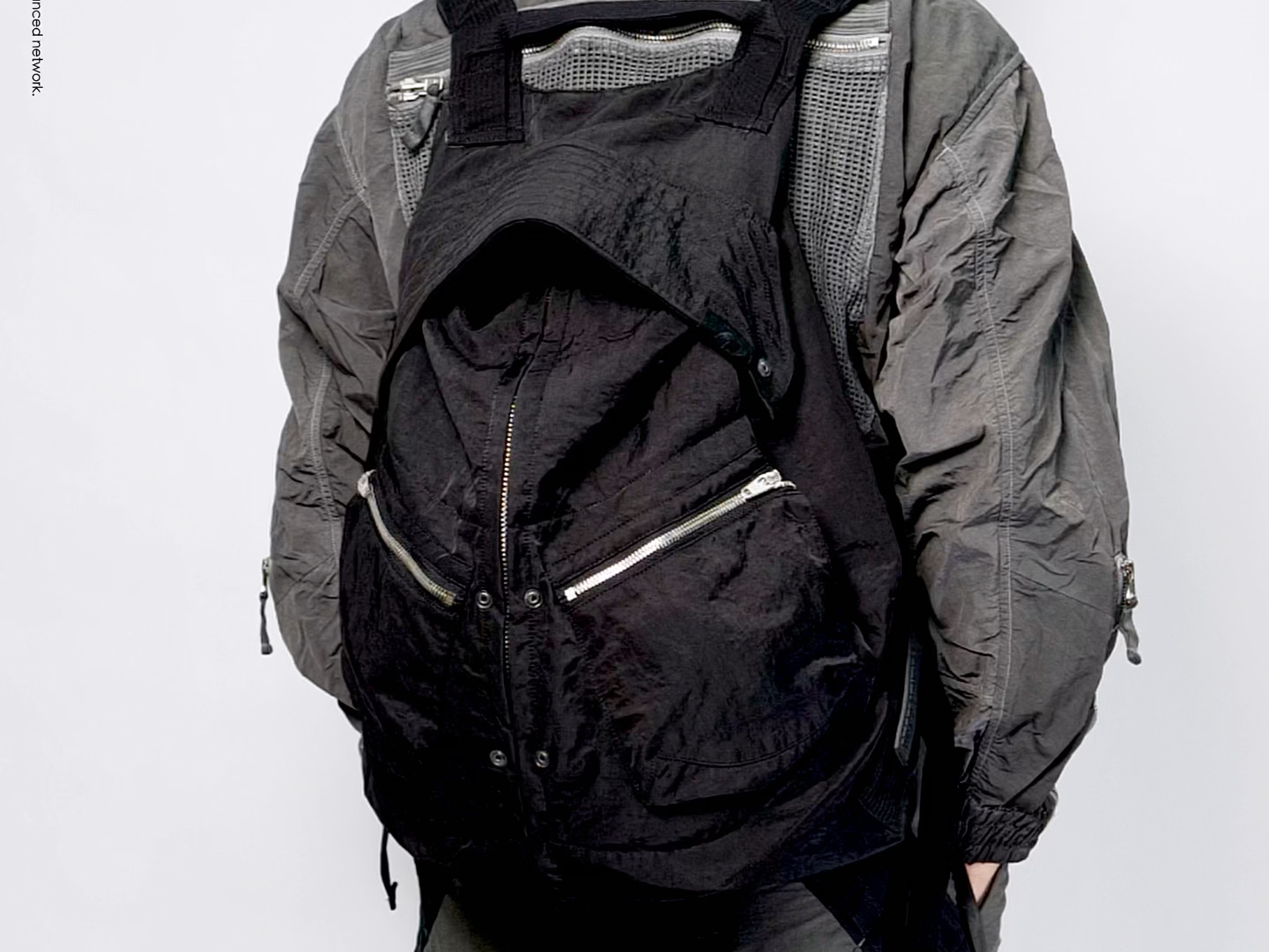 「侵蝕裝備」-ss024「衍生組織」-ds01上身示范及基础功能演示