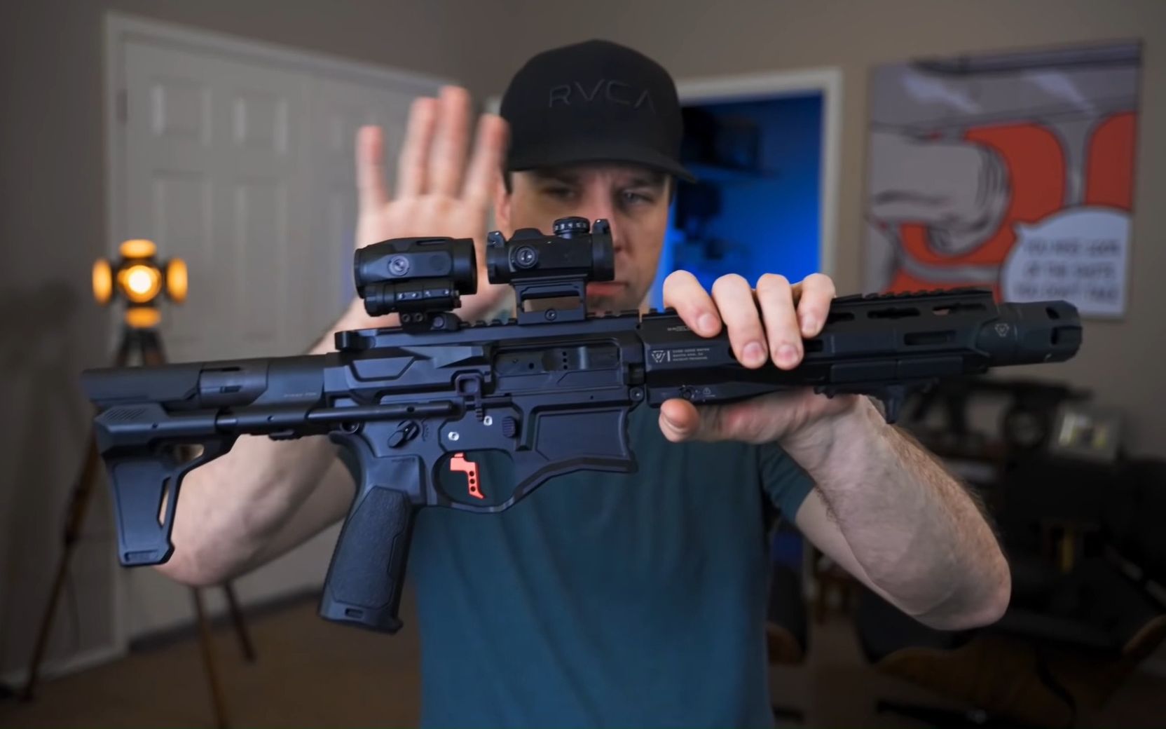 【单兵装备】- 这是我见过的改得最帅的ar~-云松萧-枪-哔哩哔哩视频