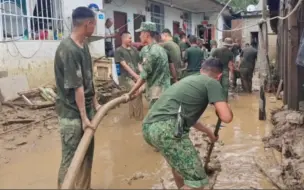 Tải video: 缅甸四特区发洪水、同盟军一起抗洪抢险救援