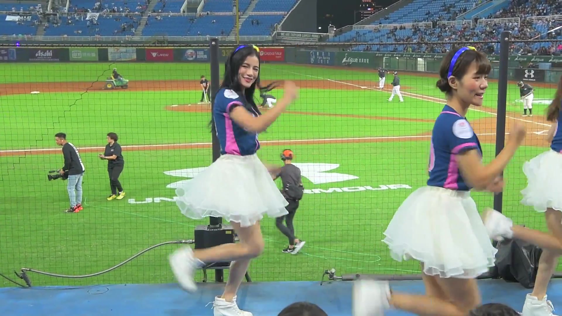 乐天女孩120181109lamigirls小鹿中场舞希望无限akb48