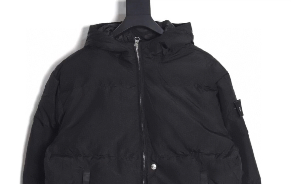 盘点一下高仿stone island石头岛黑幽灵 影子系列羽绒服