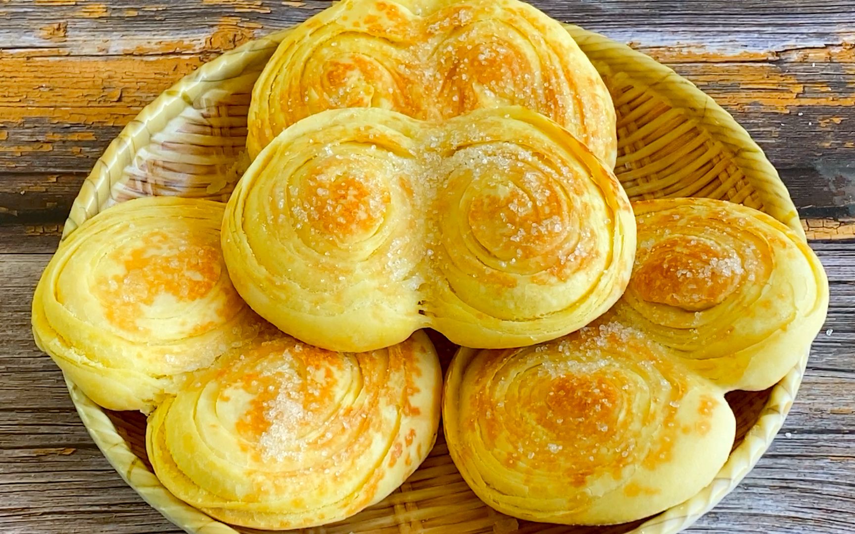 教你做香酥小油旋,又香又漂亮,层次分明一碰就掉