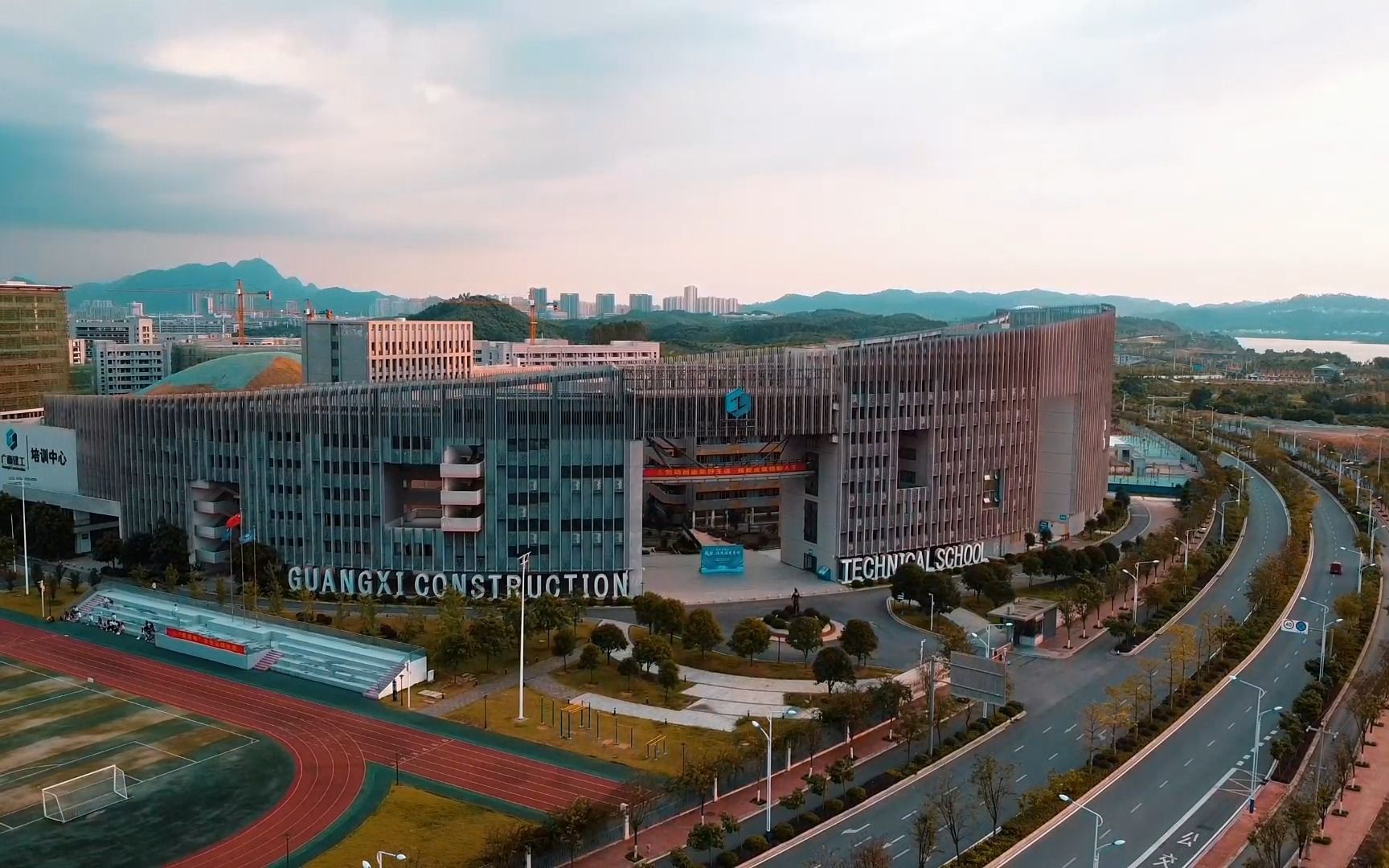 广西建工建筑安装技工学校