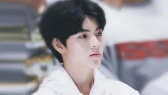 卧槽！泰国最年轻的视帝去韩国当大黑练习生了！从小帅到大的校园男主脸啊！                        Trainee A｜Big Hit