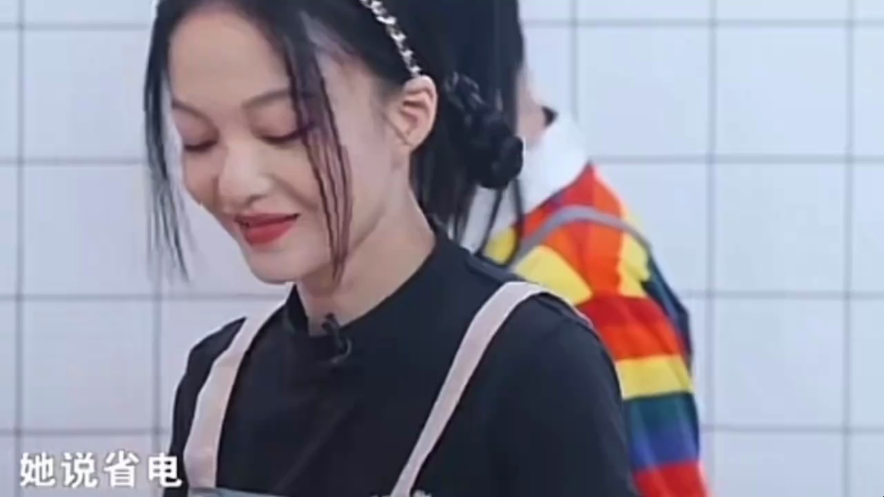 张韶涵拒绝浪费,喜欢好钢用到刀刃上,沈凌点赞评论!