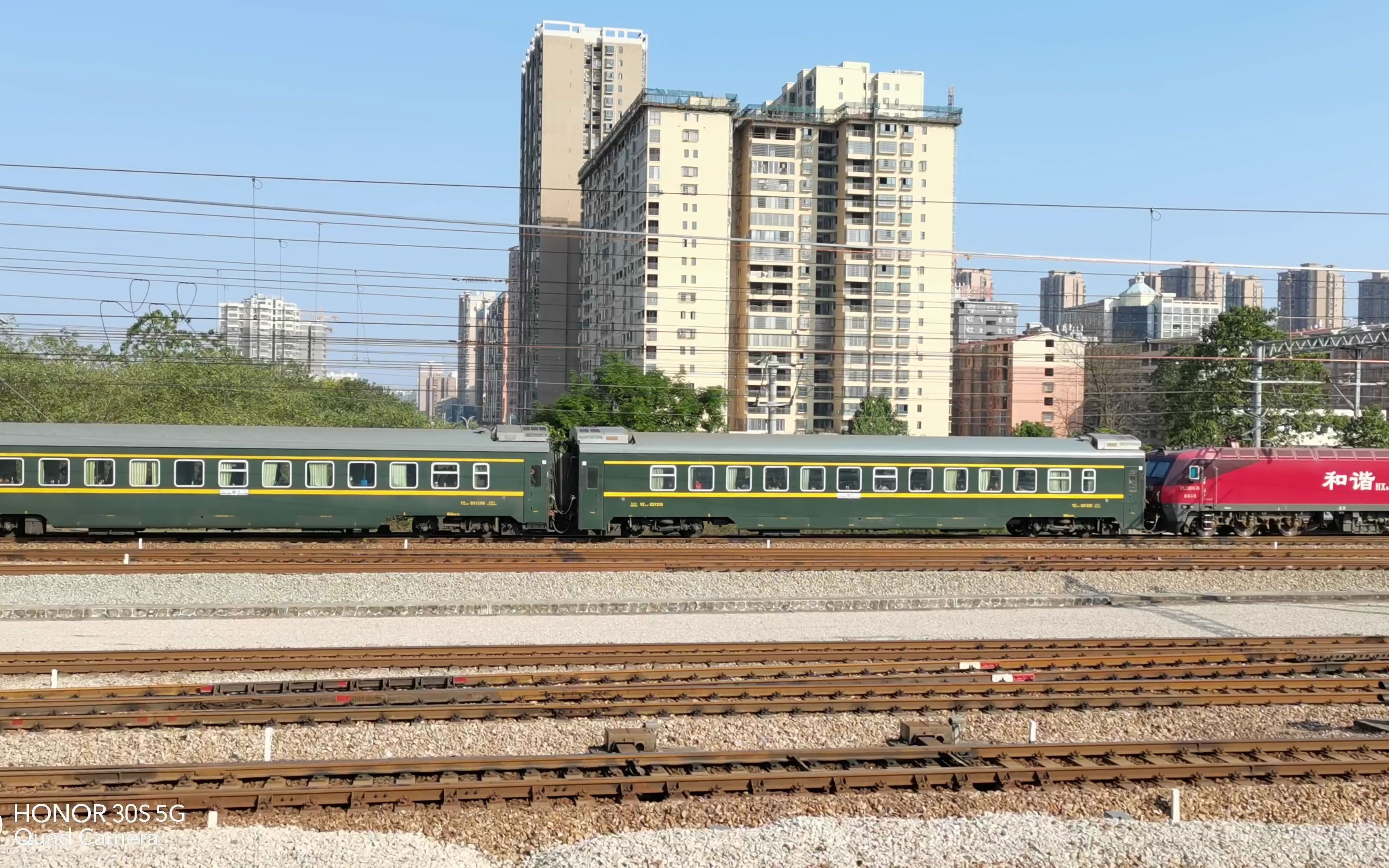 京局京段hxd3d0070牵引包头-南宁z335次进永州站_哔哩哔哩_bilibili