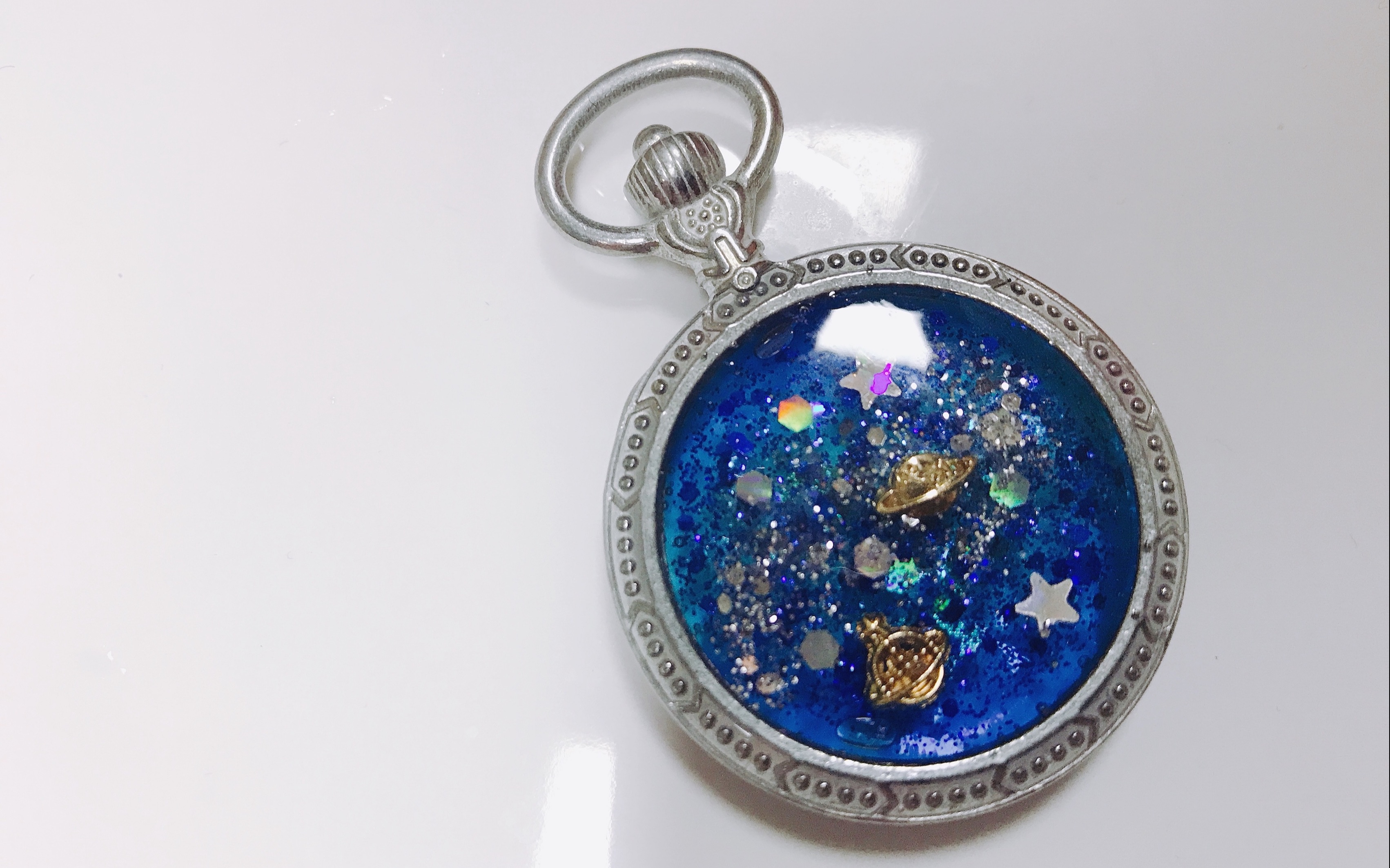 【uv滴胶】宇宙系列-银河星宿 (一个简单到闭眼都会做的教程)_哔哩