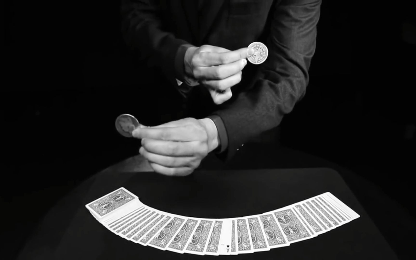 【近景魔术】空手出币器 blackbird by jeff copeland