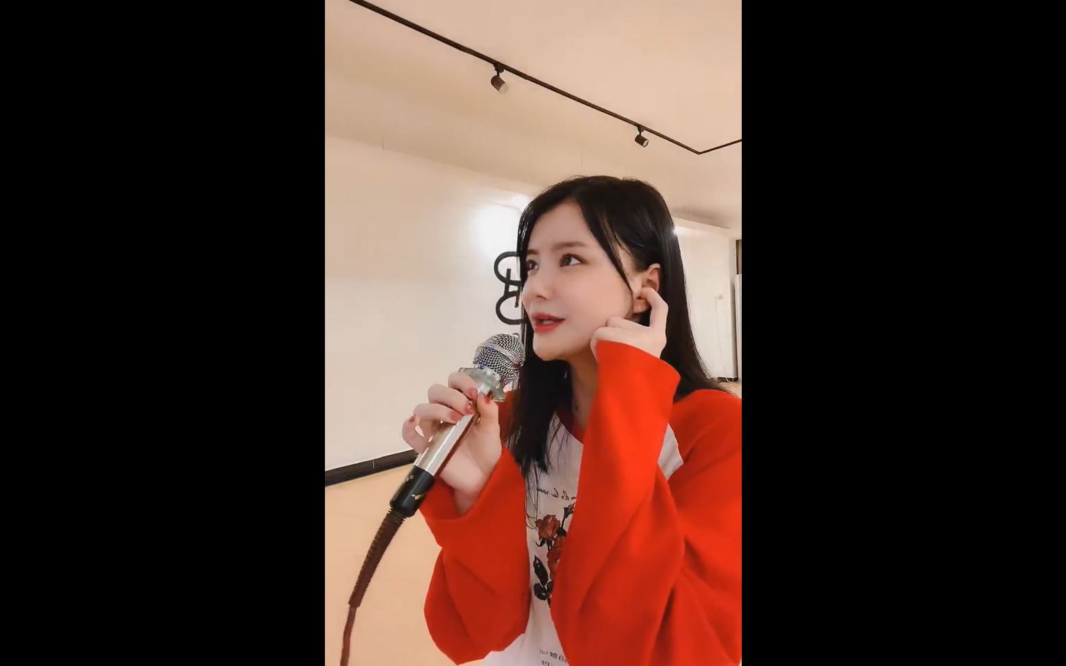 sing边丽sing女团61居然会在桑拿房k歌这样的小偶像你见过吗直播录屏