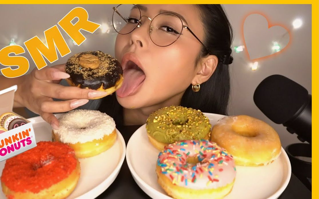 [图]P站网红Rae Lil Black吃Donuts heaven🍩 大口