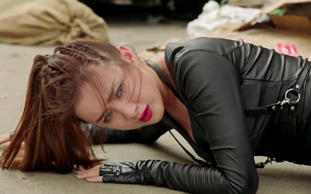 最新电影【超异之荒漠地球】下集:美女大战僵尸,太好看了_哔哩哔哩