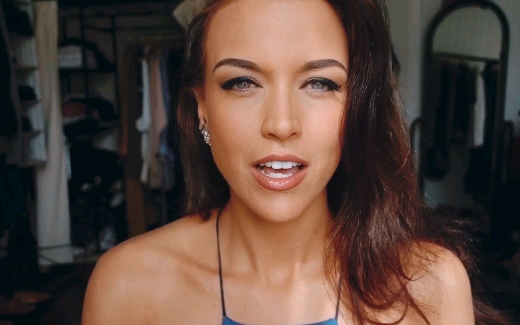 hair brushing & playing with my hair/comb!