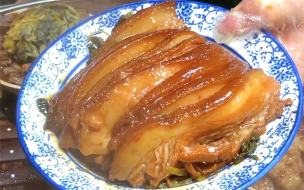 河南美食扣碗,梅菜扣肉38一份,你看怎么样?