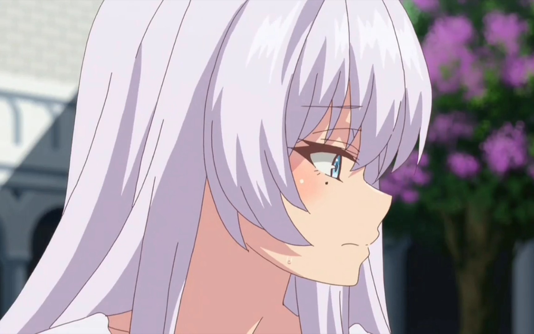 回复术士 愈之勇者 拥有极强的回复治疗能力 但在治疗伤者时要承受他