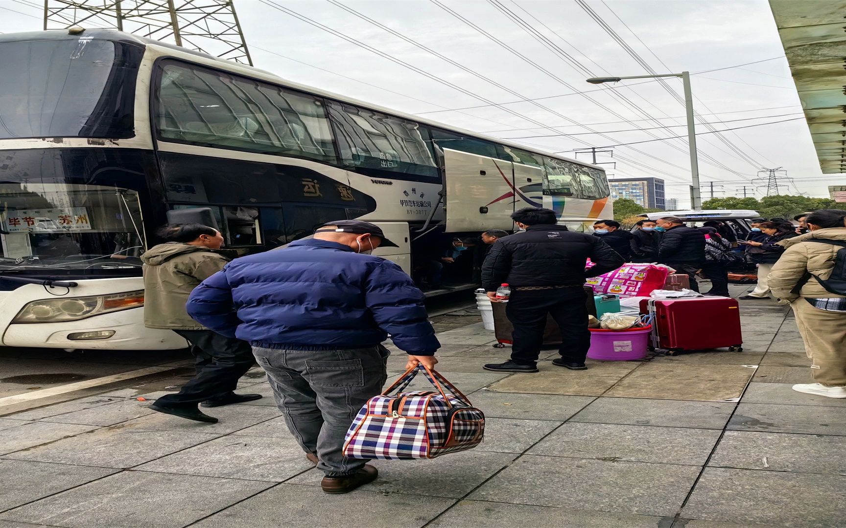 客车/无锡到成都的汽车+票价+发车时刻表//咨询:13901516507哔哩哔哩bilibili