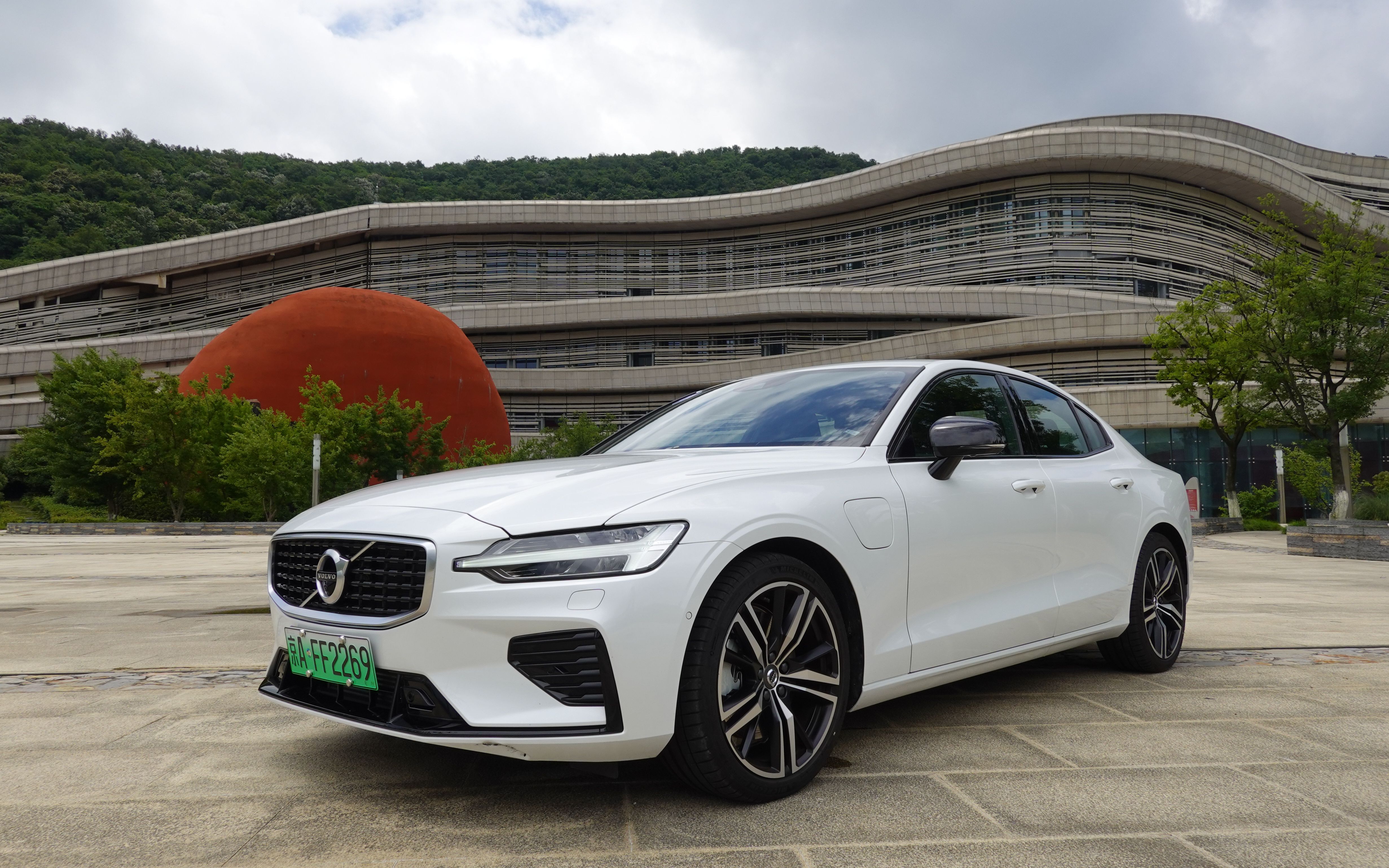 390马力沃尔沃s60t8试驾vlog用运动和安全解锁它