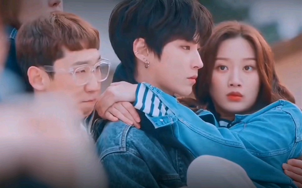 【女神降临】从始至终都是校霸在主动.