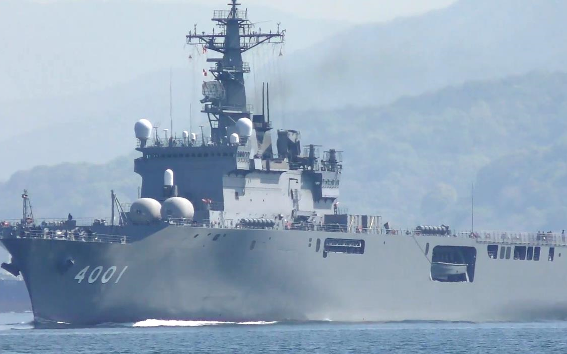 【海上自卫队】大隅级登陆舰"大隅"号(lst-4001)航行在江田岛市(2021