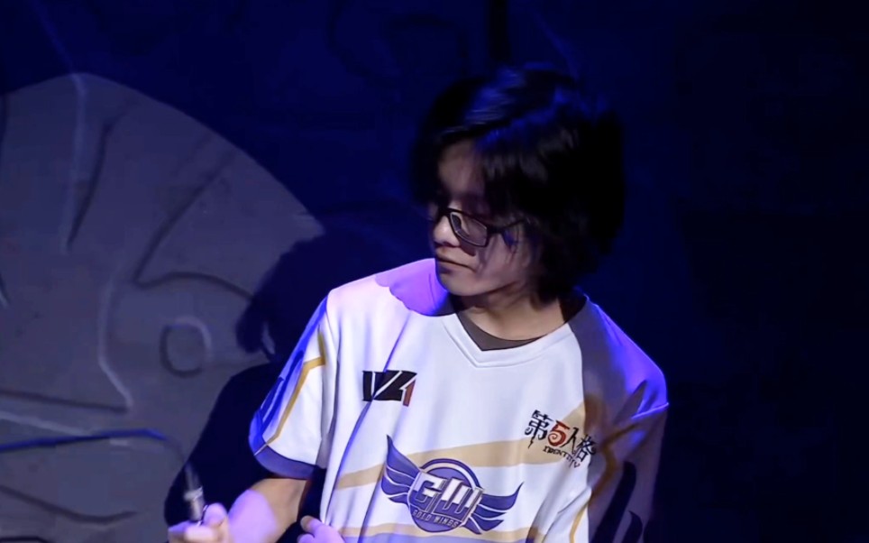 【给点低保/d】"小样,被哥迷住了吧.