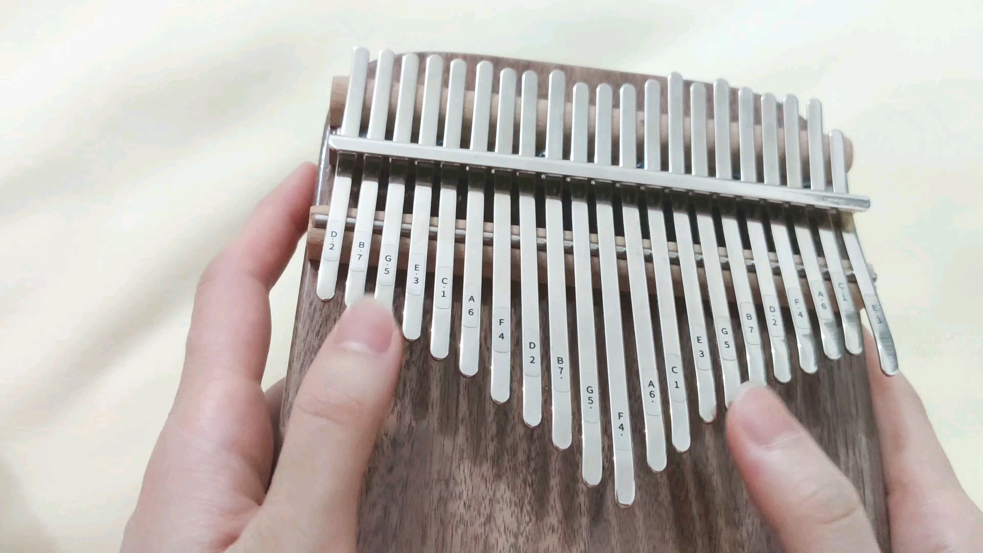 卡林巴拇指琴睡前童谣欢乐颂