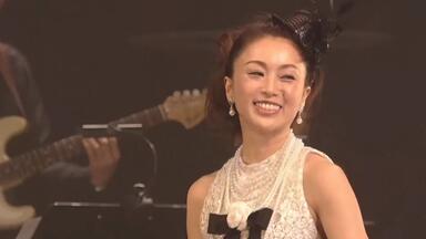 酒井法子「スタジアム・ライブ in 台湾」VHS【特価】中古 酒井法子「スタジアム・ライブ in 台湾」VHS【特価】中古 - メルカリ