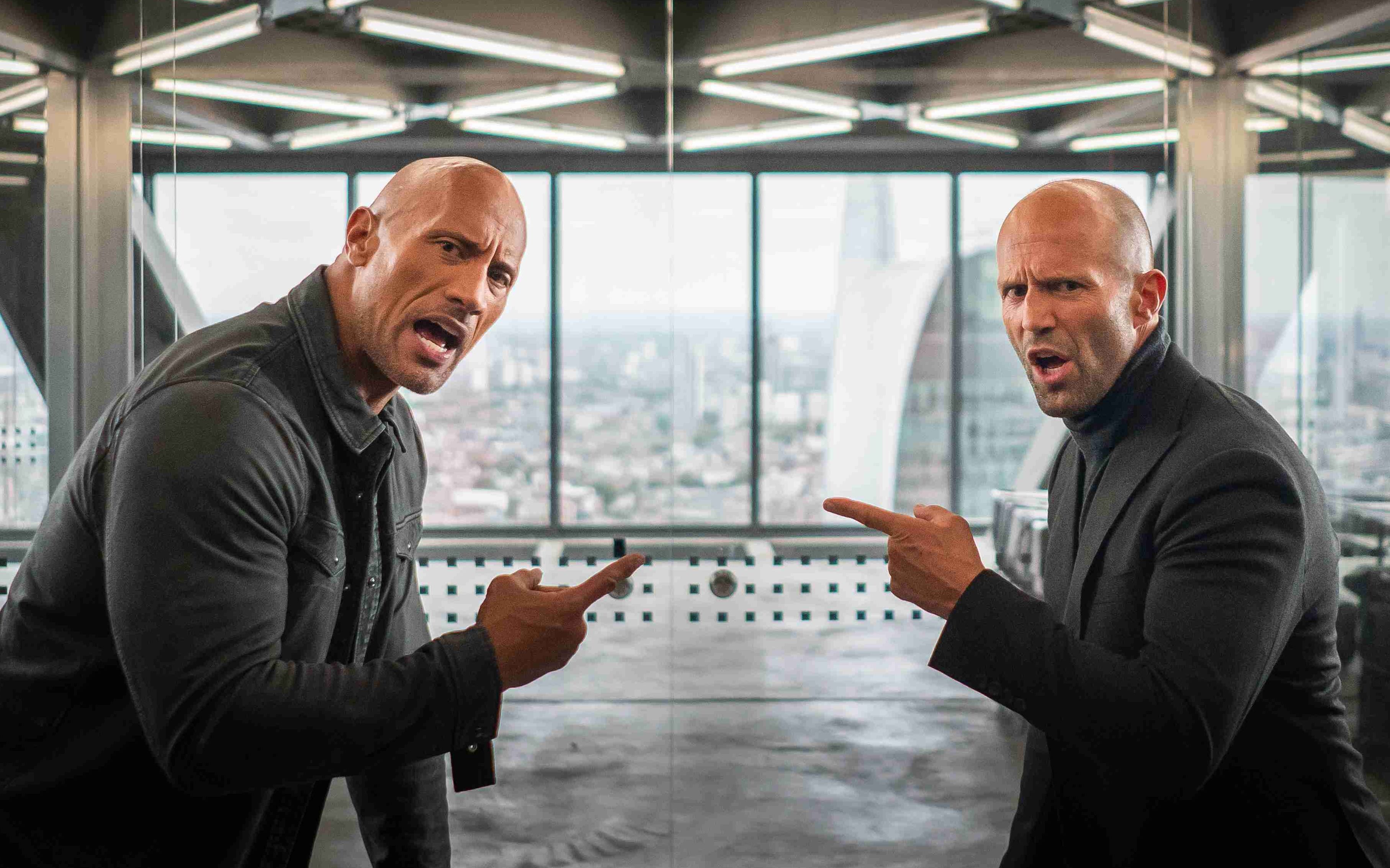 速度与激情特别行动发人物特辑狠角色霍布斯重拳狂虐恶势力