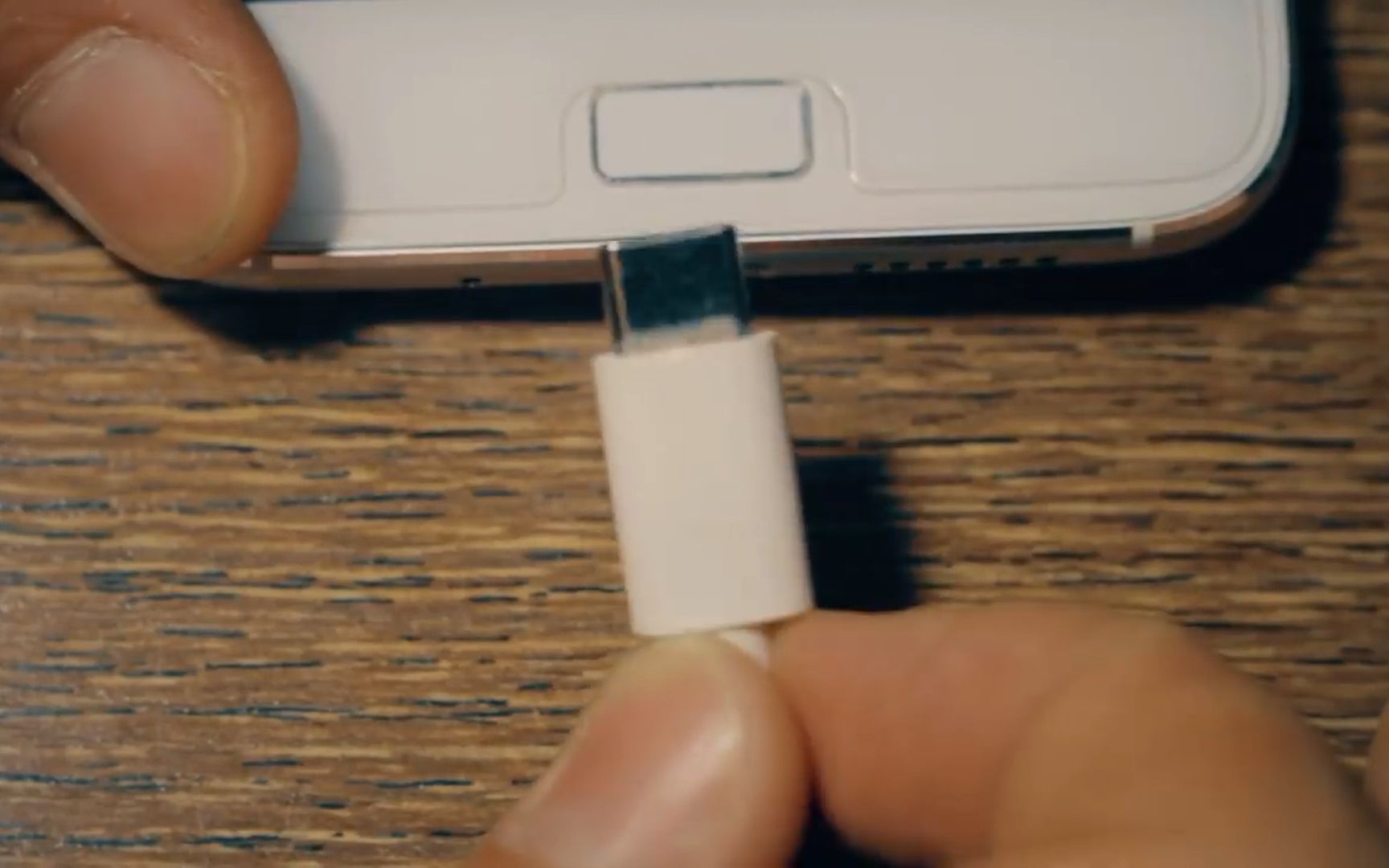 OPPO都在用的Type C接口,为什么vivo只用过一次就不用了?
