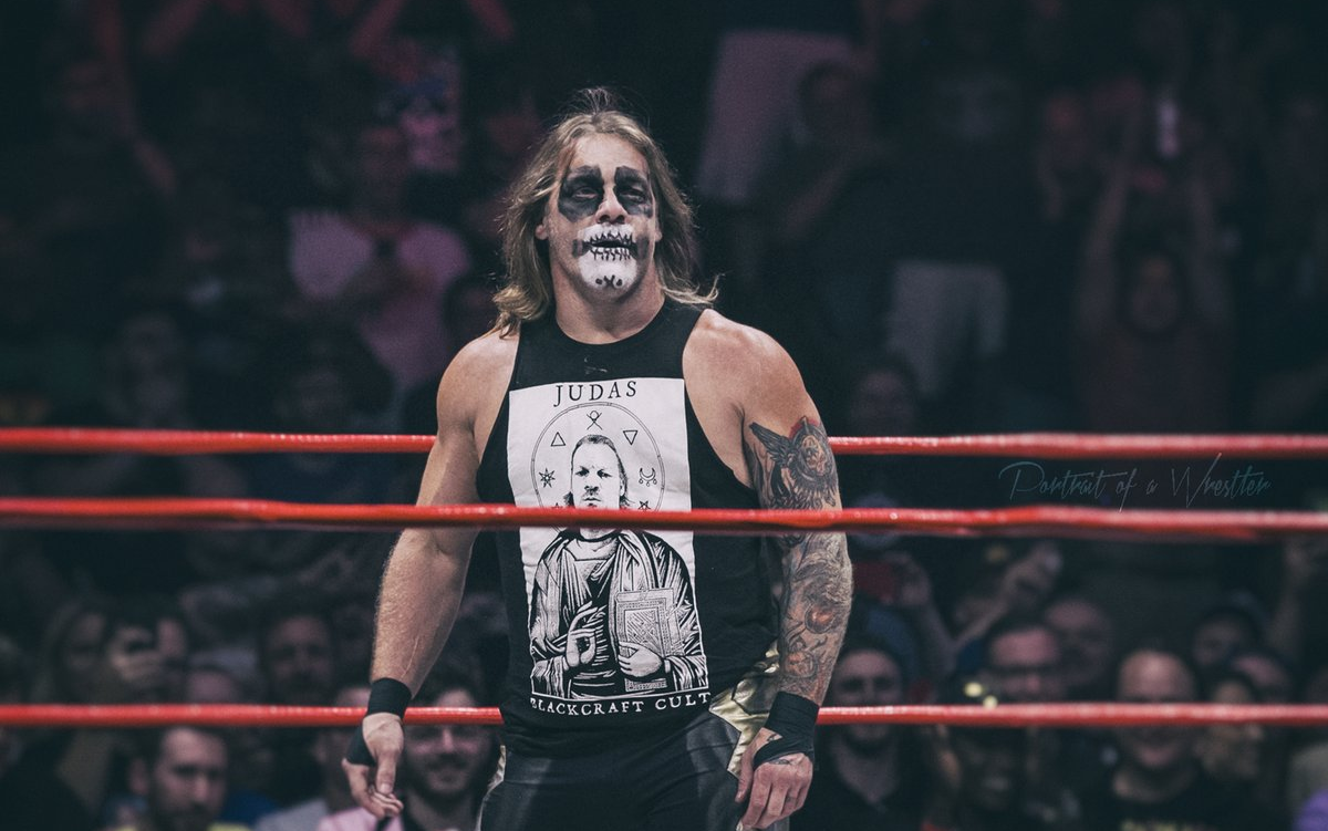 克里斯杰里科打扮成pentagon美国本土袭击肯尼欧米茄