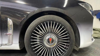 红旗h9升级19寸轮毂完工