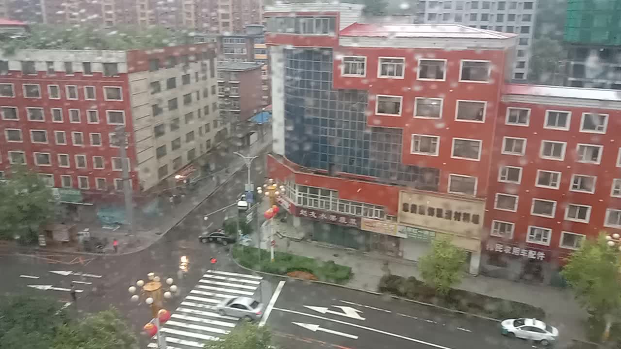 吉林白山市临江市,家快被淹了雨现在已经连续下了三天三夜哔哩哔哩bilibili