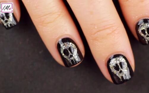 万圣节还有什么比这款骷髅头美甲更带感?喜欢的宝宝赶紧做一款吧