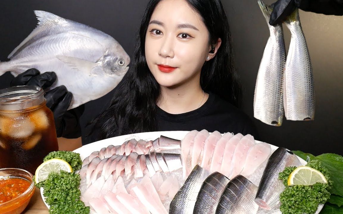[ONHWA] 银鲳鱼 + 斑鰶生鱼片 咀嚼音!-ONHWA_Official-ONHWA_Official-哔哩哔哩视频