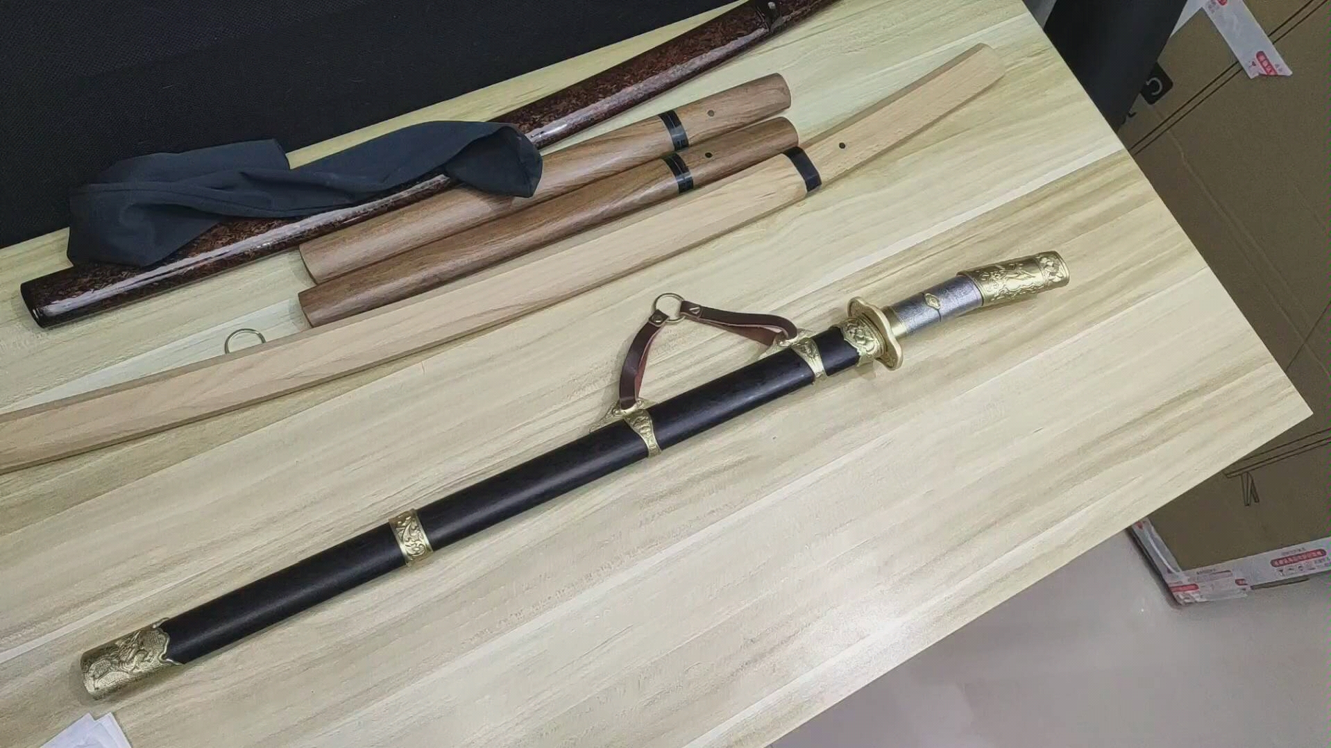 【白泽堂】即将量产的唐刀,这是第一把样品 up主: 会喷火的怪兽