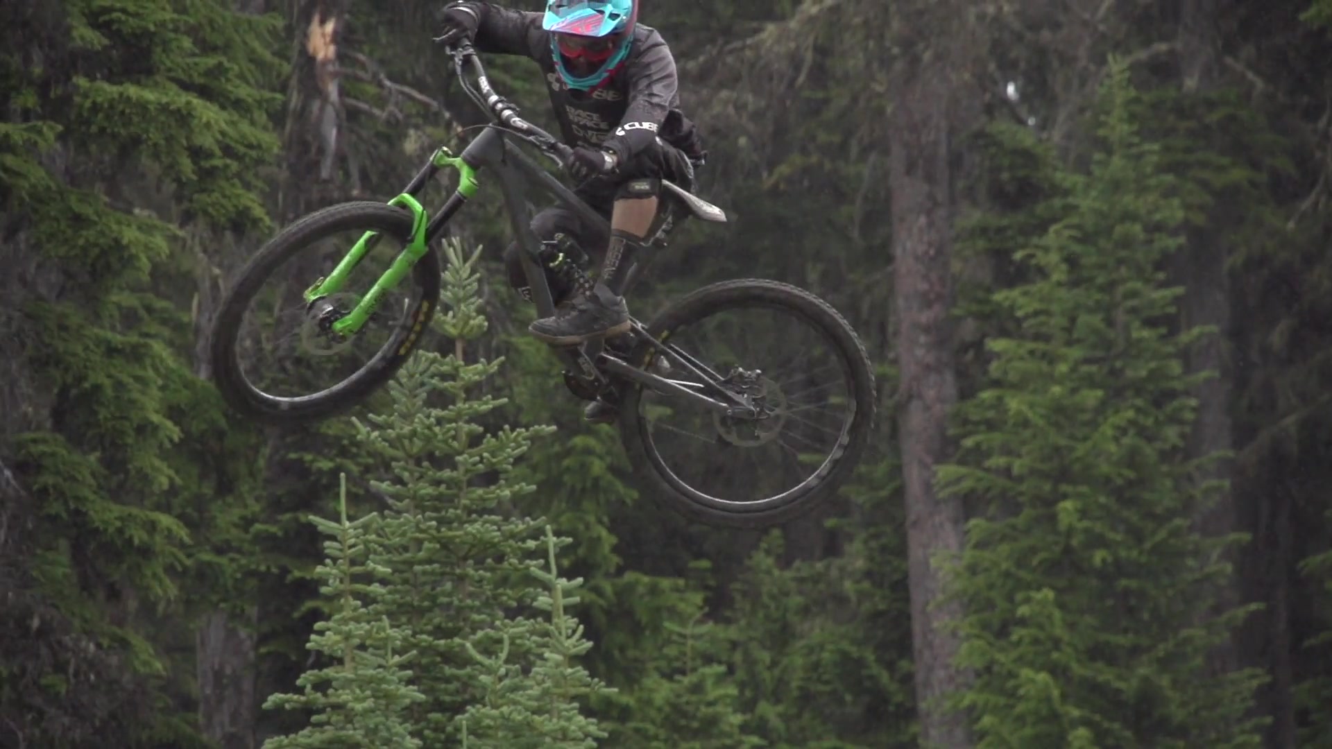 pinkbikeremymetaillercubehanzz