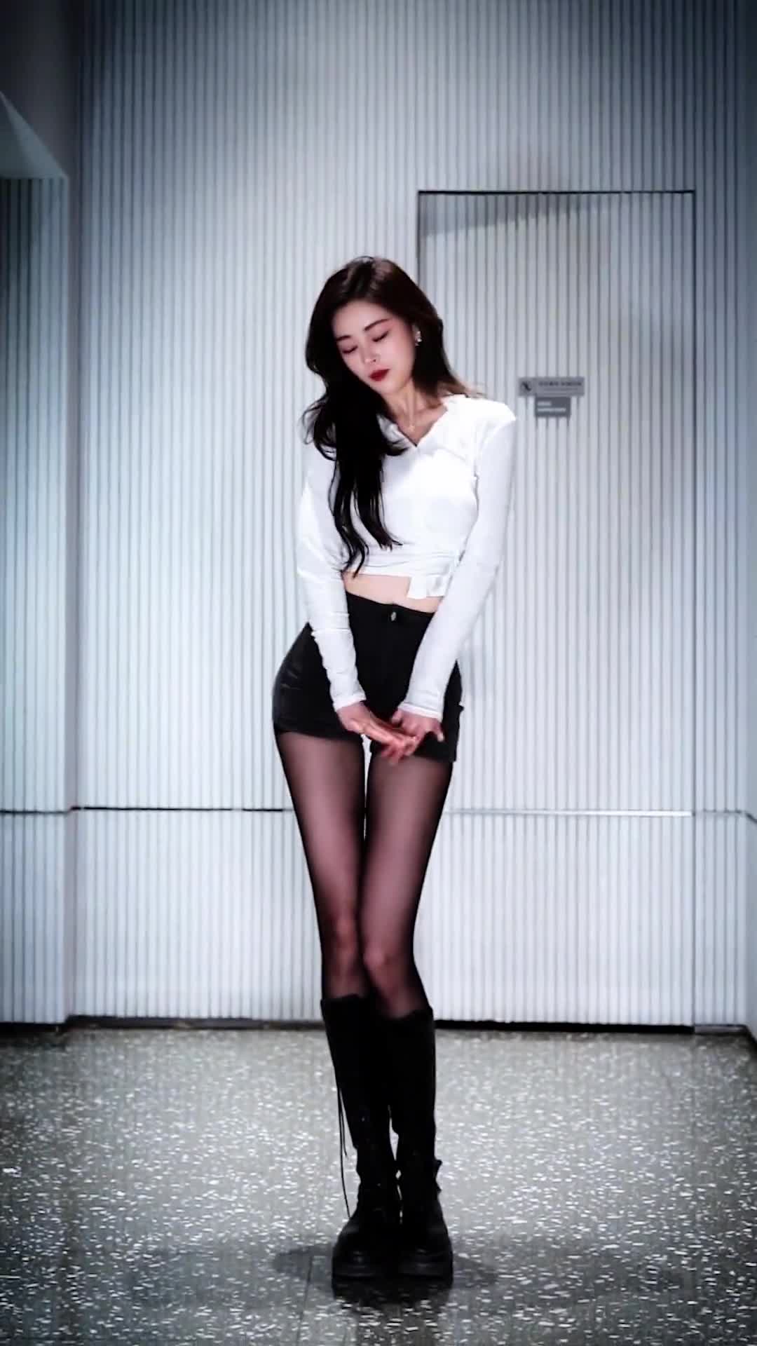 刷不到这个 ,我就不当你姐妹了#当泫雅碰上权志龙 #舞蹈