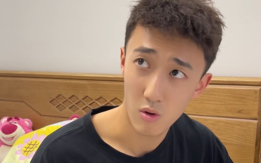 大家一定要带准考证哦！-刘一朵A-刘一朵A-哔哩哔哩视频