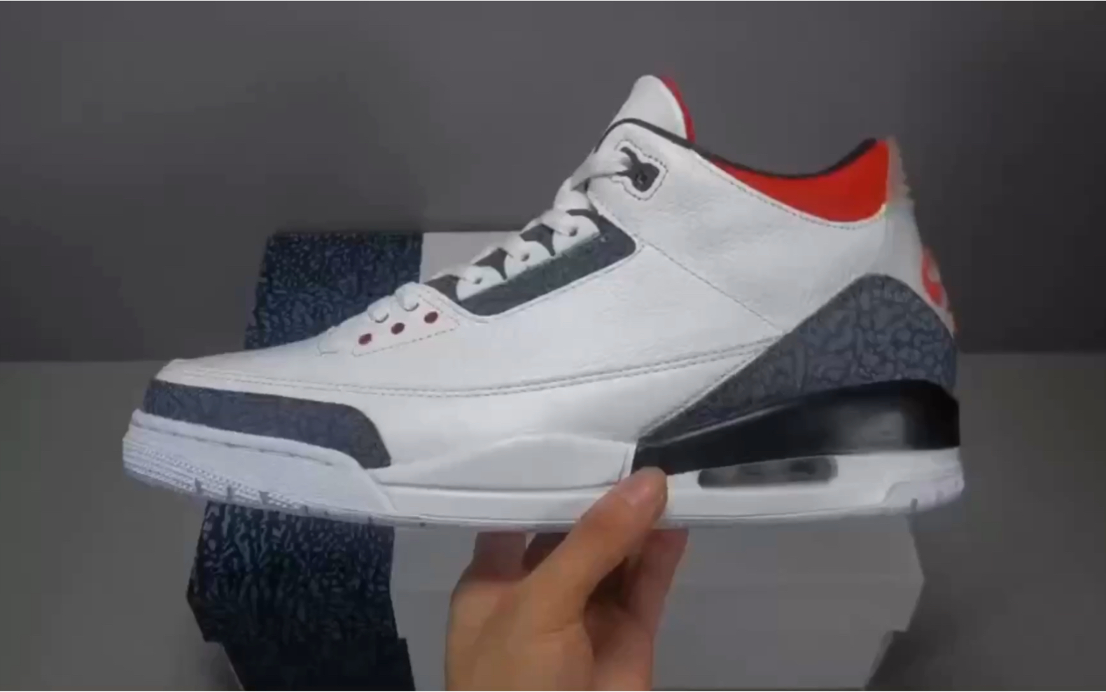 【权威实拍】Air Jordan 3 Fire Red 火焰红哔哩哔哩bilibili