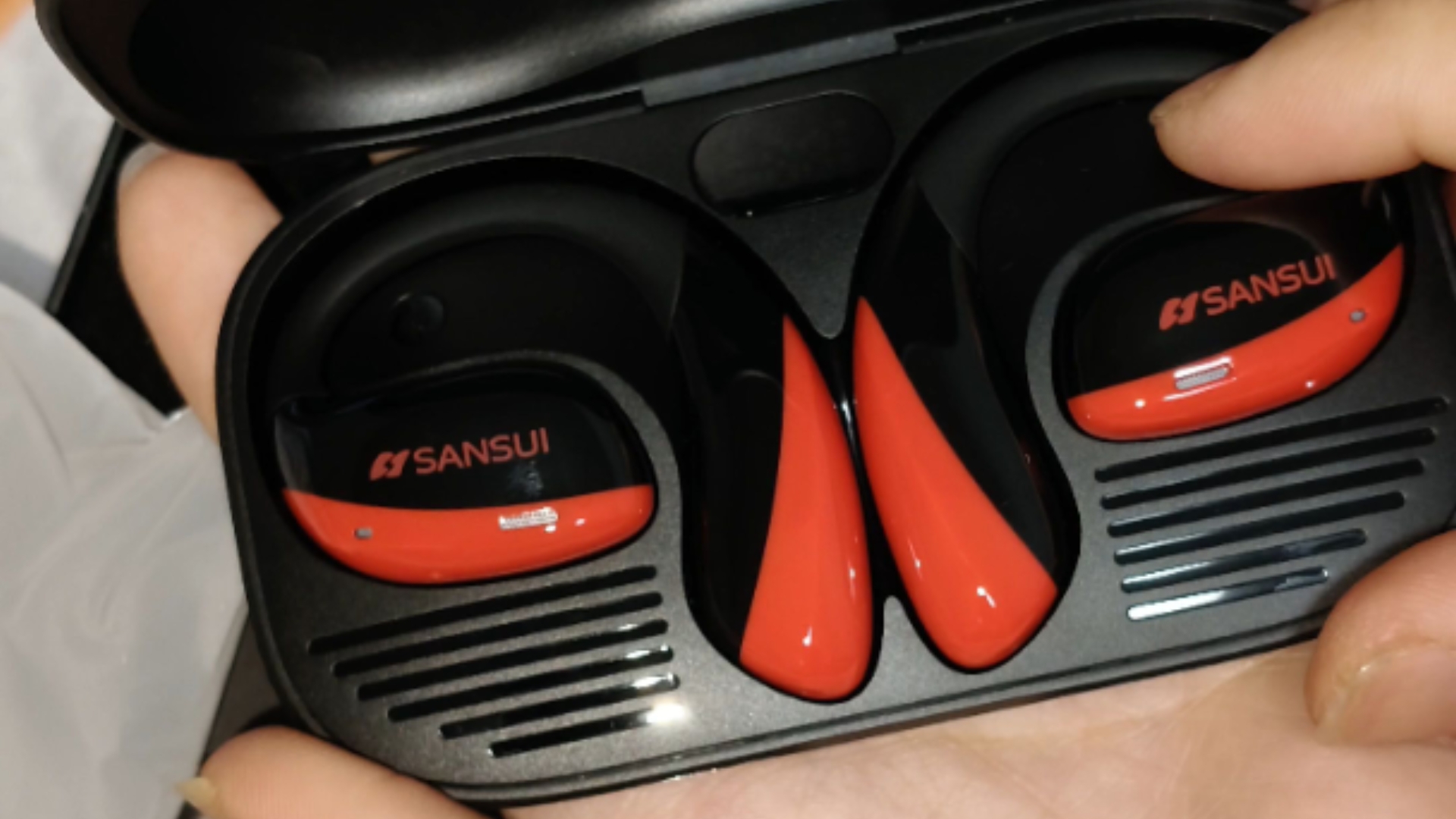 t19红黑色到货拆箱上手体验效果展示,一拖二功能和app