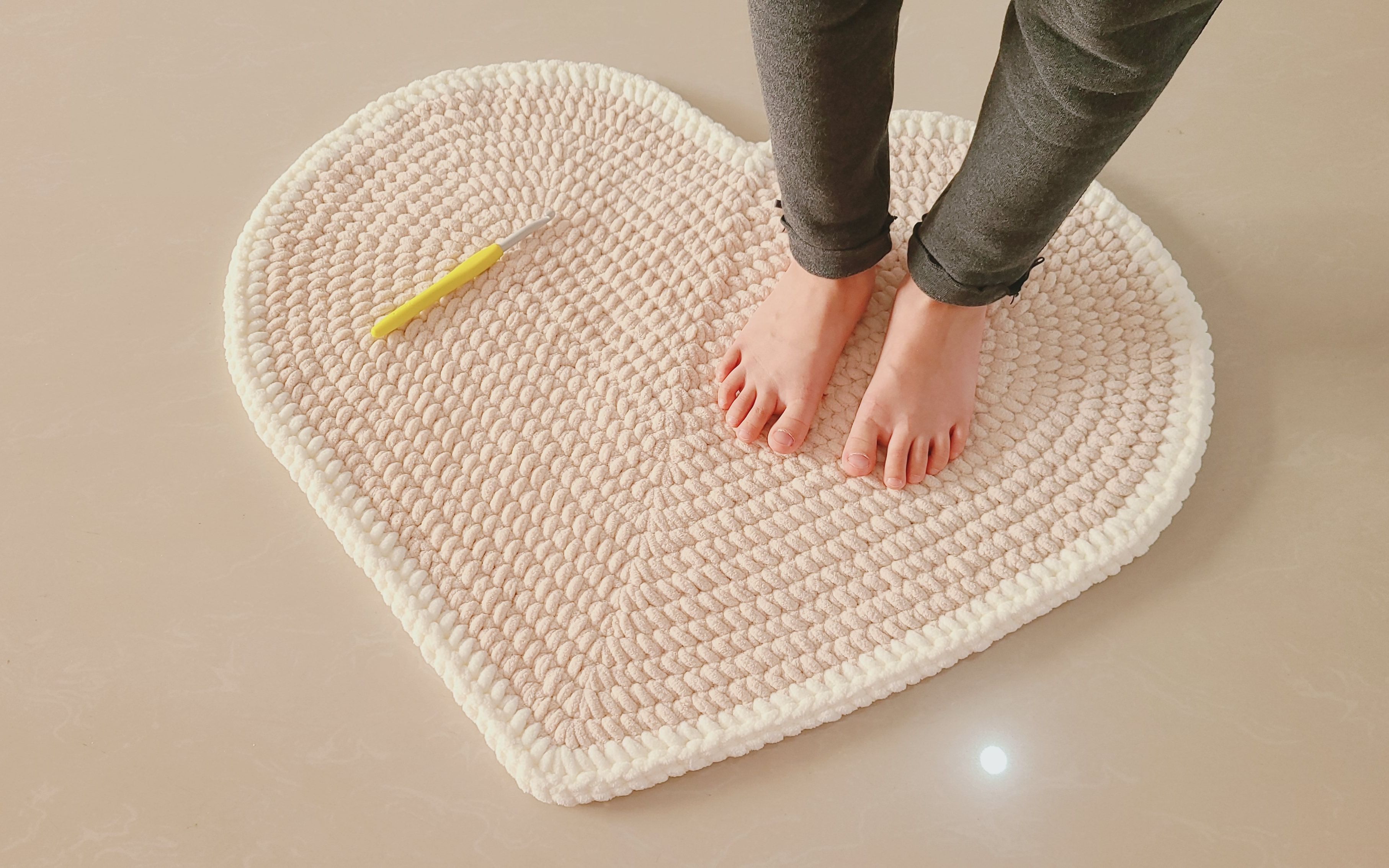 钩针编织:爱心脚垫,卫生间吸水地垫_哔哩哔哩_bilibili