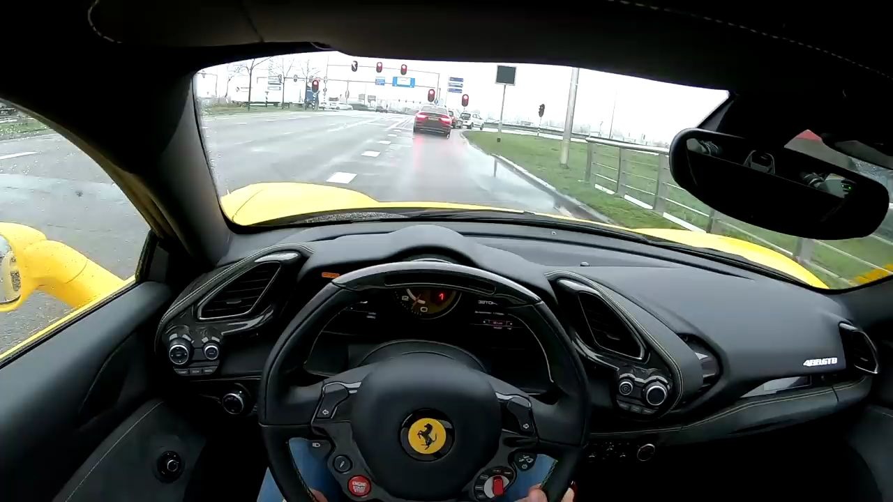 第一视角法拉利488gtbakrapovictunnelrun