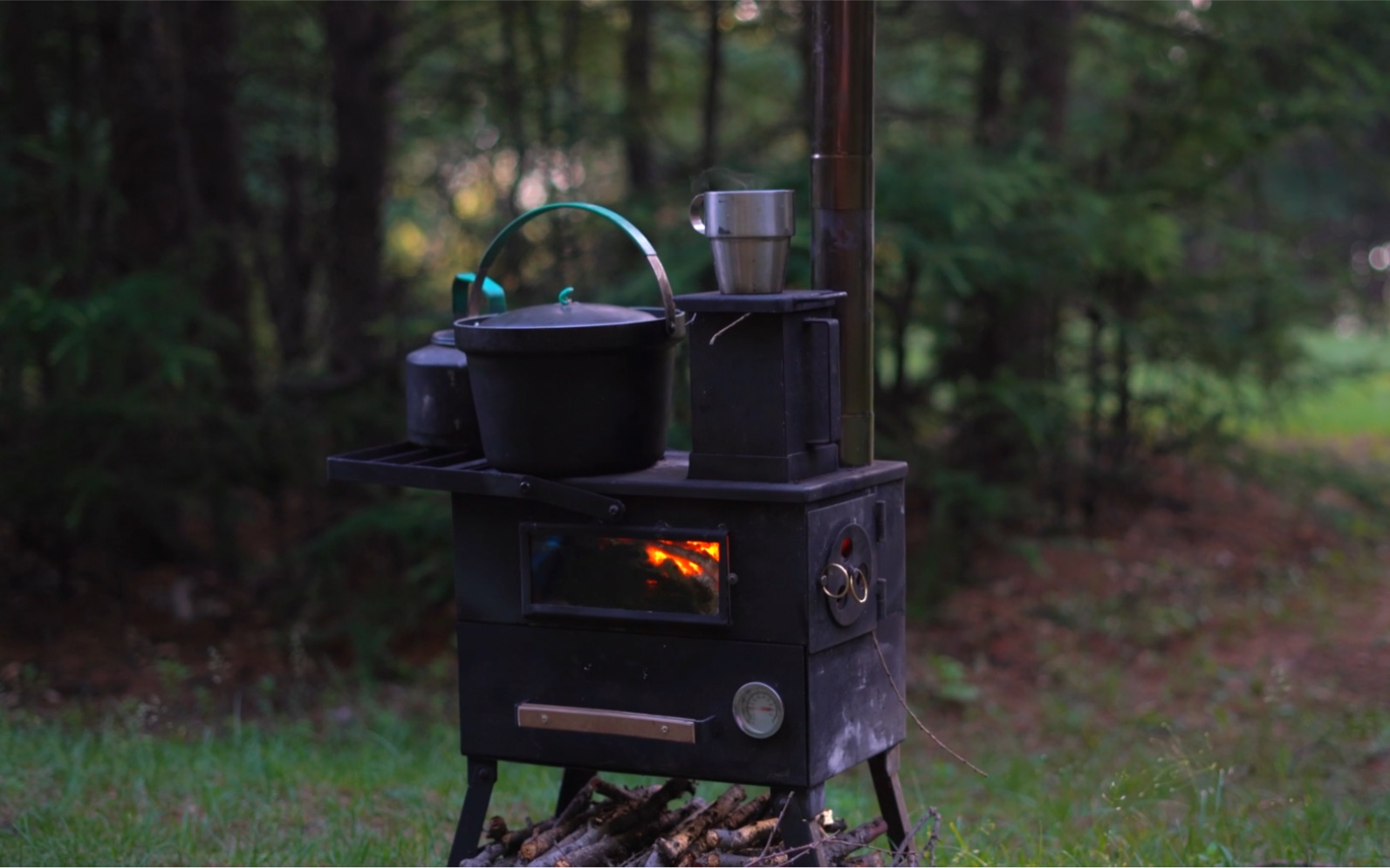 a款多功能可拆卸户外露营野炊柴火炉火箭炉