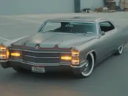 Video herunterladen: 那时候的美国车像宇宙飞船 凯迪拉克Deville Coupe 1966