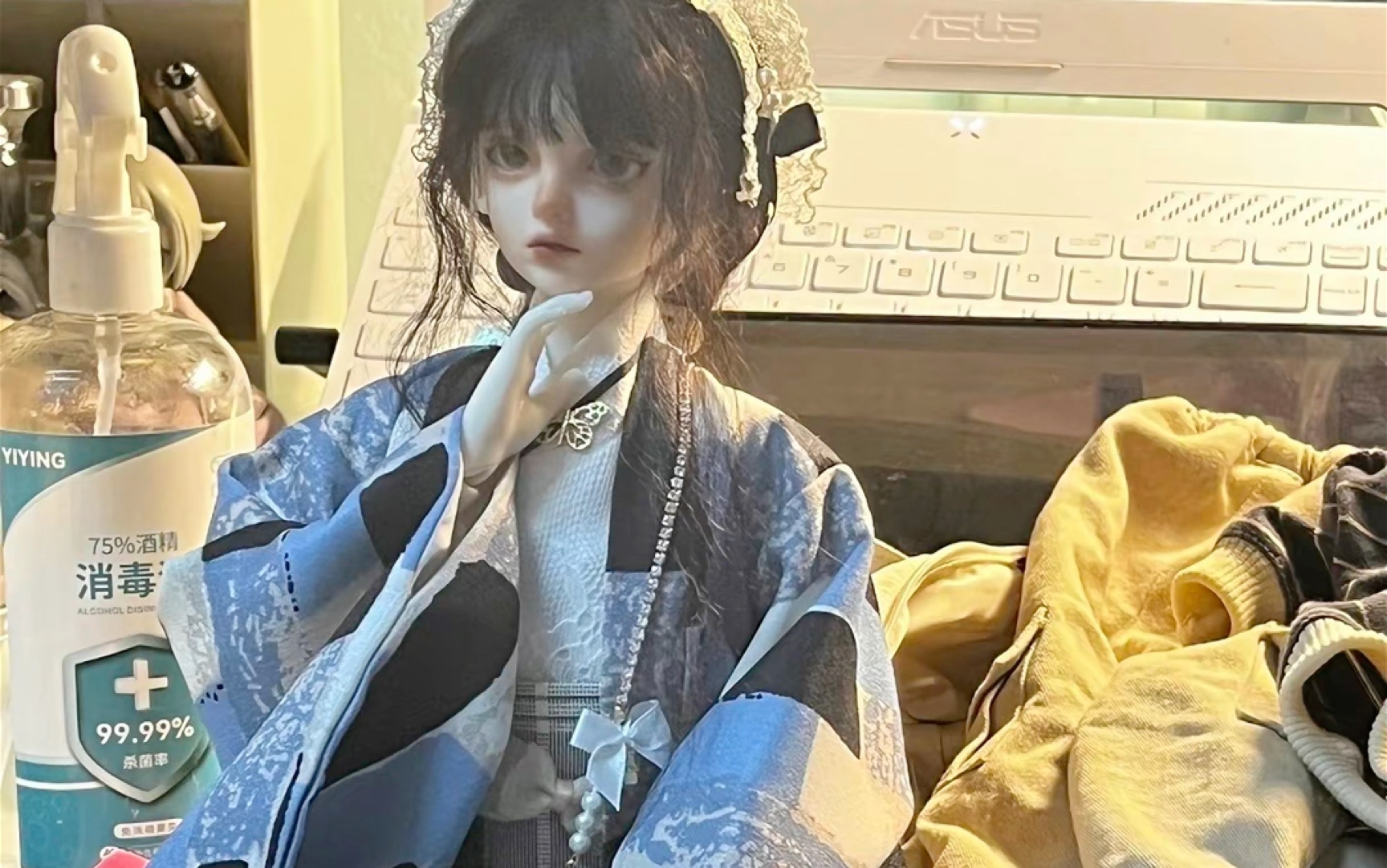 设定为 在日留学穿女装的民国小少爷