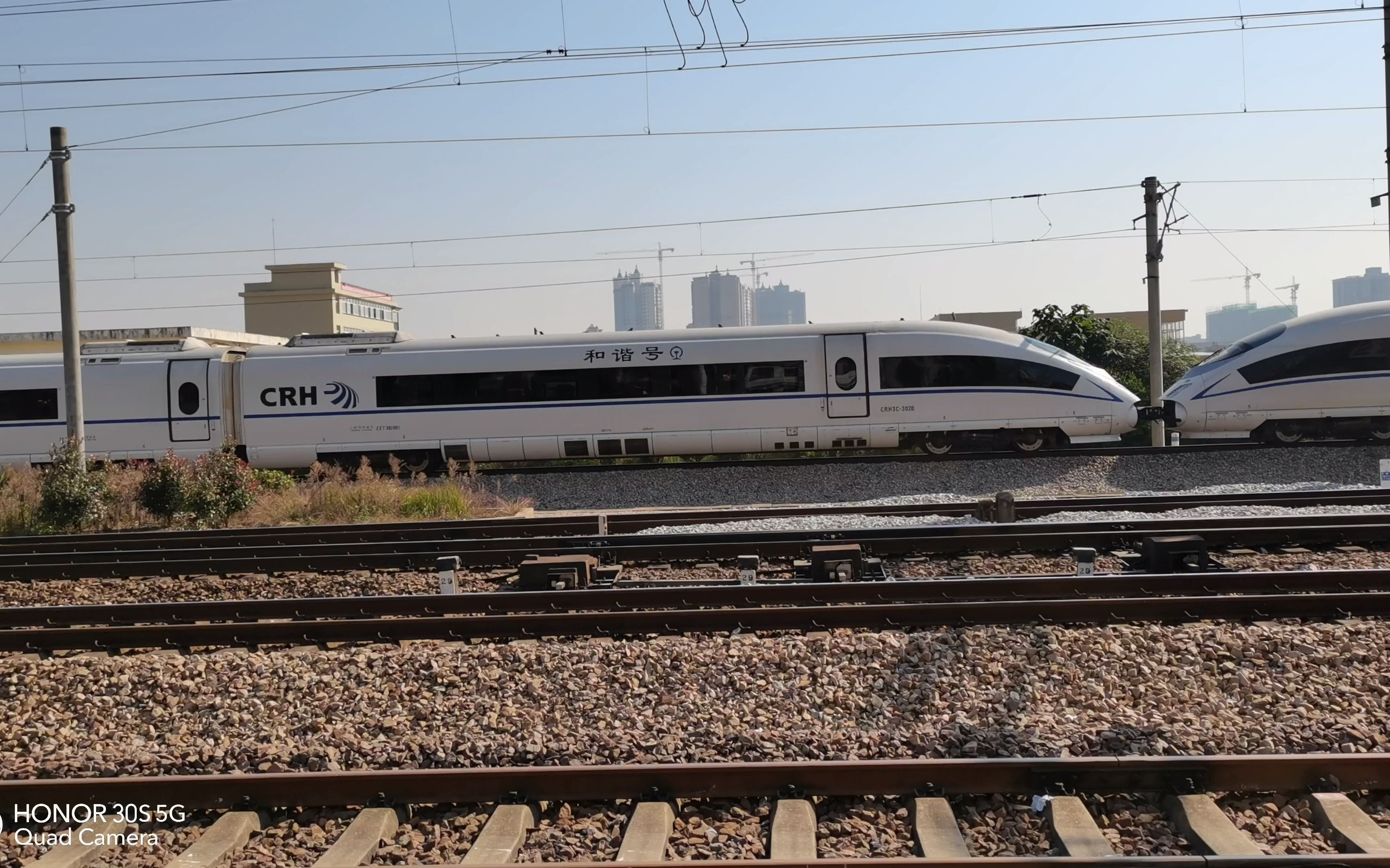 广州局crh3c3025 3028重联担当长沙南-永州g6123次进永州站_哔哩哔哩