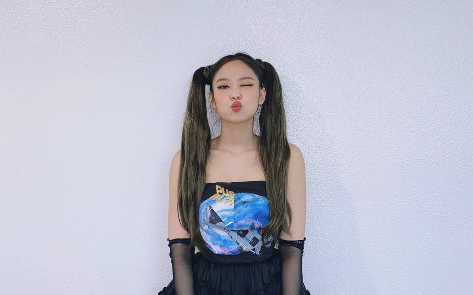 jennie双马尾直拍《lovesick girls》双屏_哔哩哔哩 (゜-゜)つロ 干杯