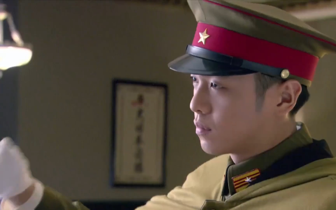 张若昀的英姿,不愧是黑狐!