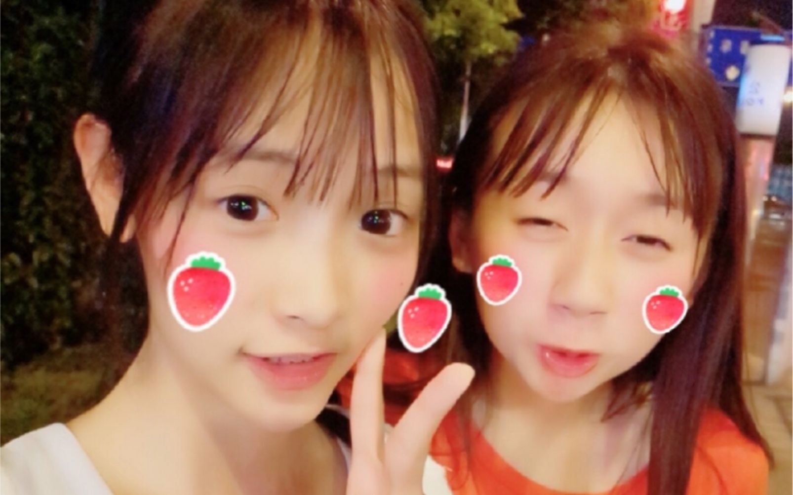 蒋舒婷李佳恩姐妹情深,找班里同学甚至小学同学来给佳恩投票_哔哩哔哩