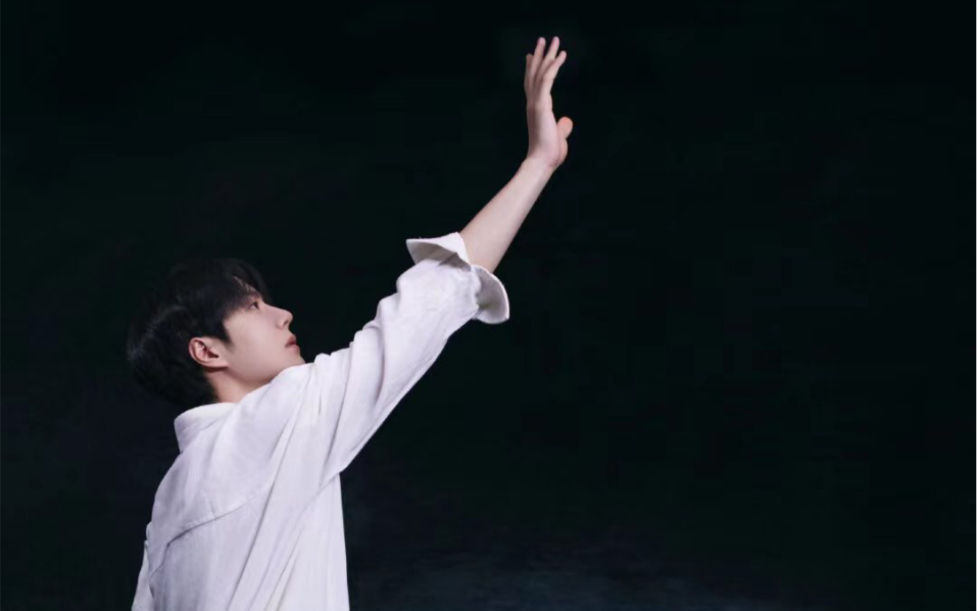 【王一博】东方卫视跨年晚会来啦!